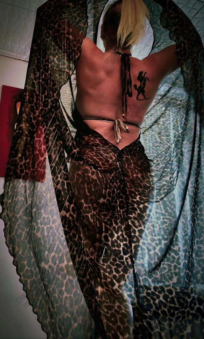 19 kép reginalove. szexpartner 306808849,   