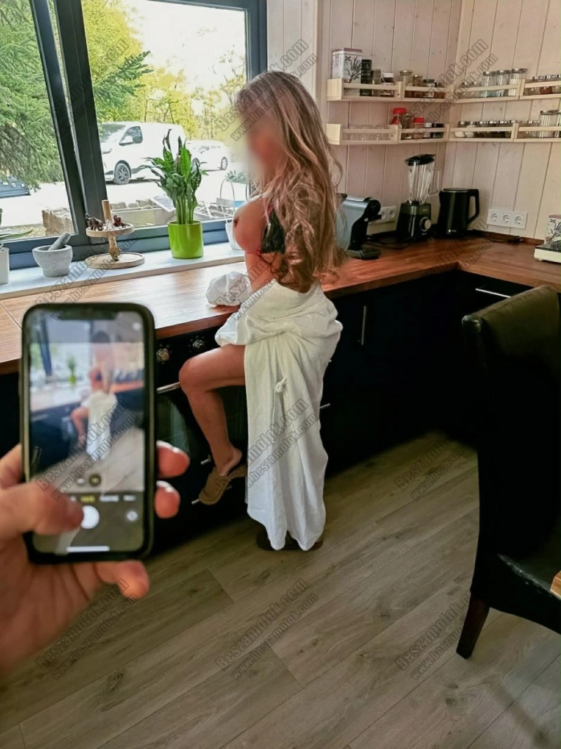 3 kép Jázmin. szexpartner 702442885,   