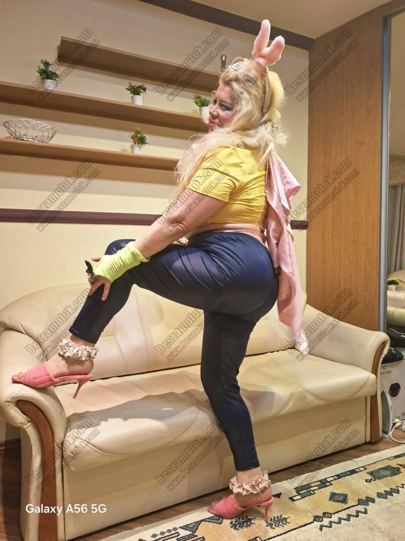 11 kép MoniqeLove. szexpartner 306758975,   