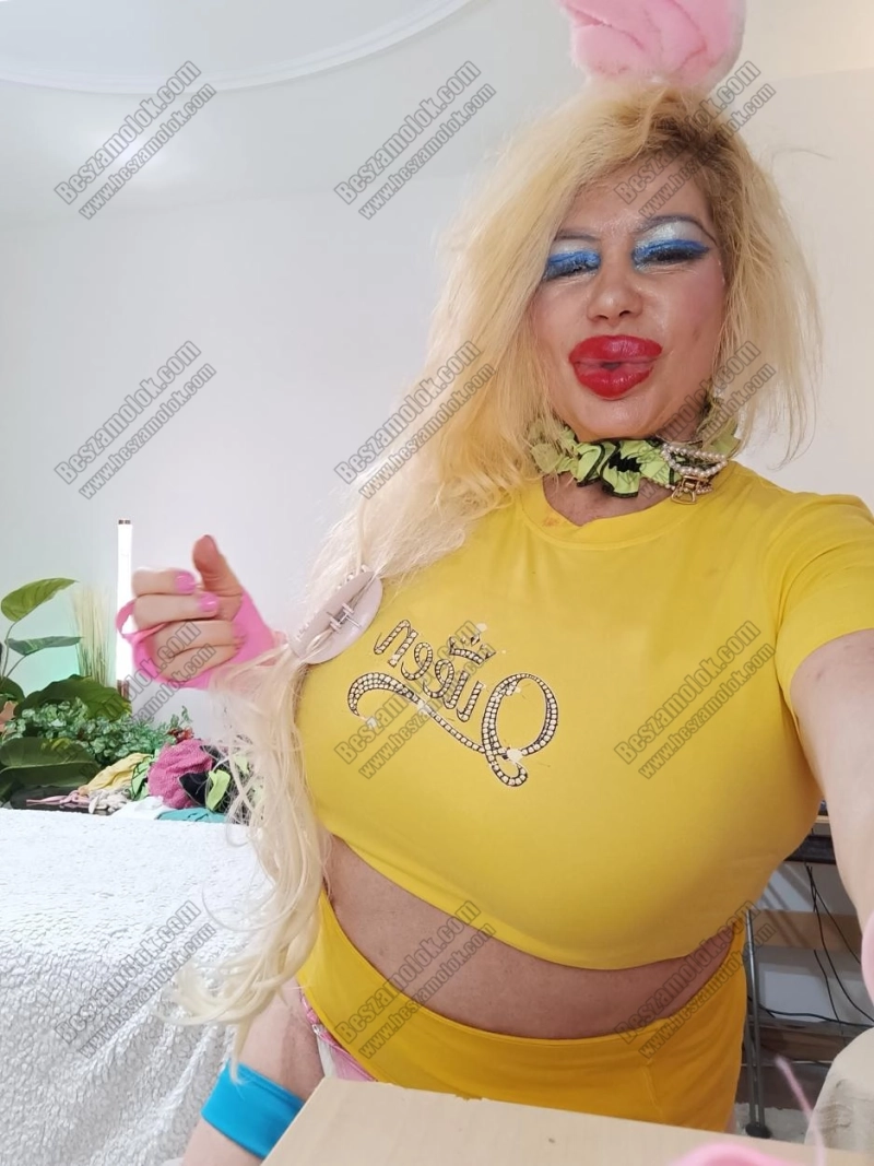 10 kép MoniqeLove. szexpartner 306758975,   