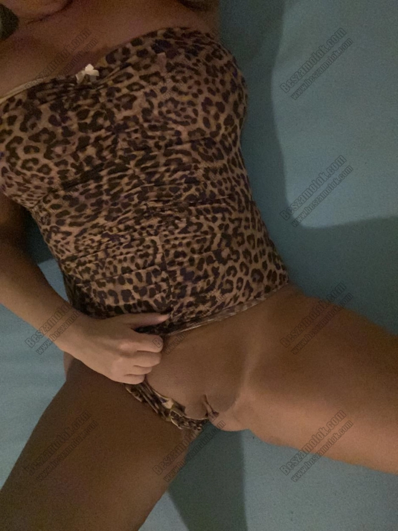 16 kép Lotti. szexpartner 702195569,   