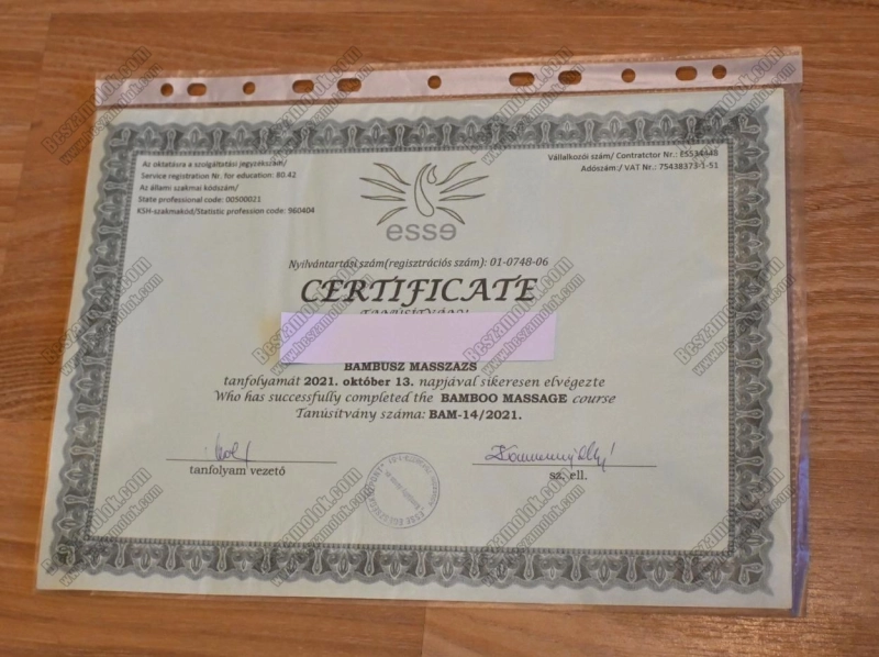 10 kép Szomszéd lány. erotikus masszázs 702881639,   