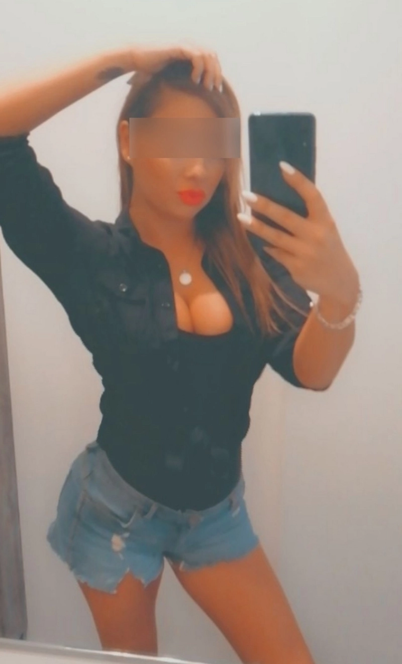 9 kép ☆TIA☆. erotikus masszázs 702625589,