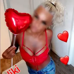 Niki Budapest masszázs nő