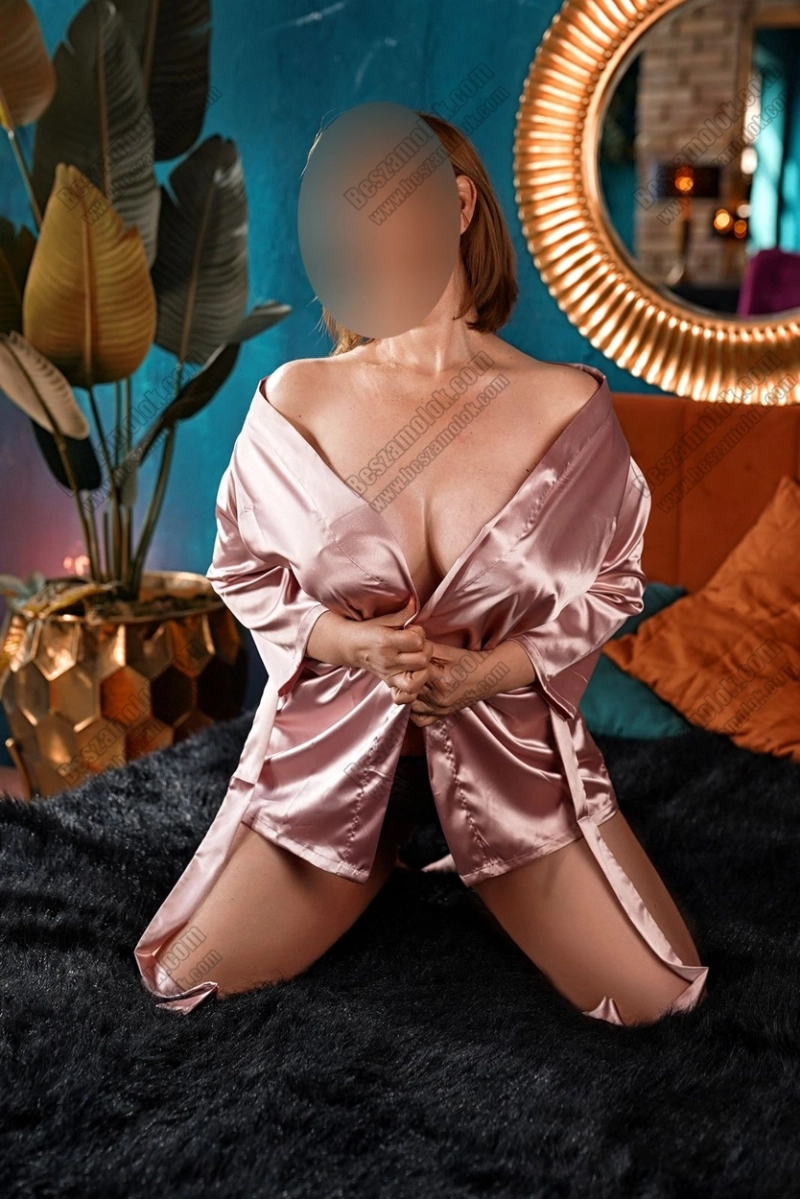 39 kép Nina Afrodité. erotikus masszázs 300700463,   