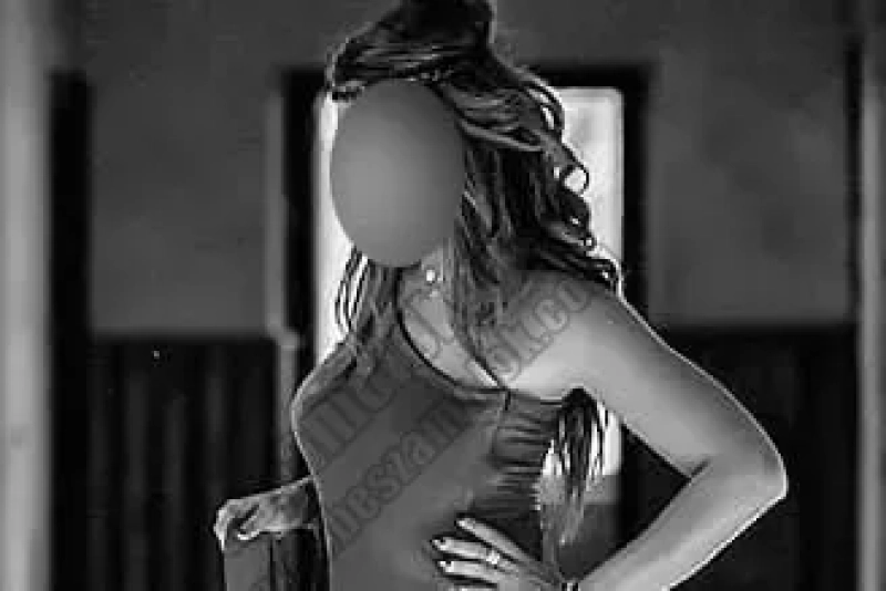 4 kép Sade. szexpartner 209873219,   