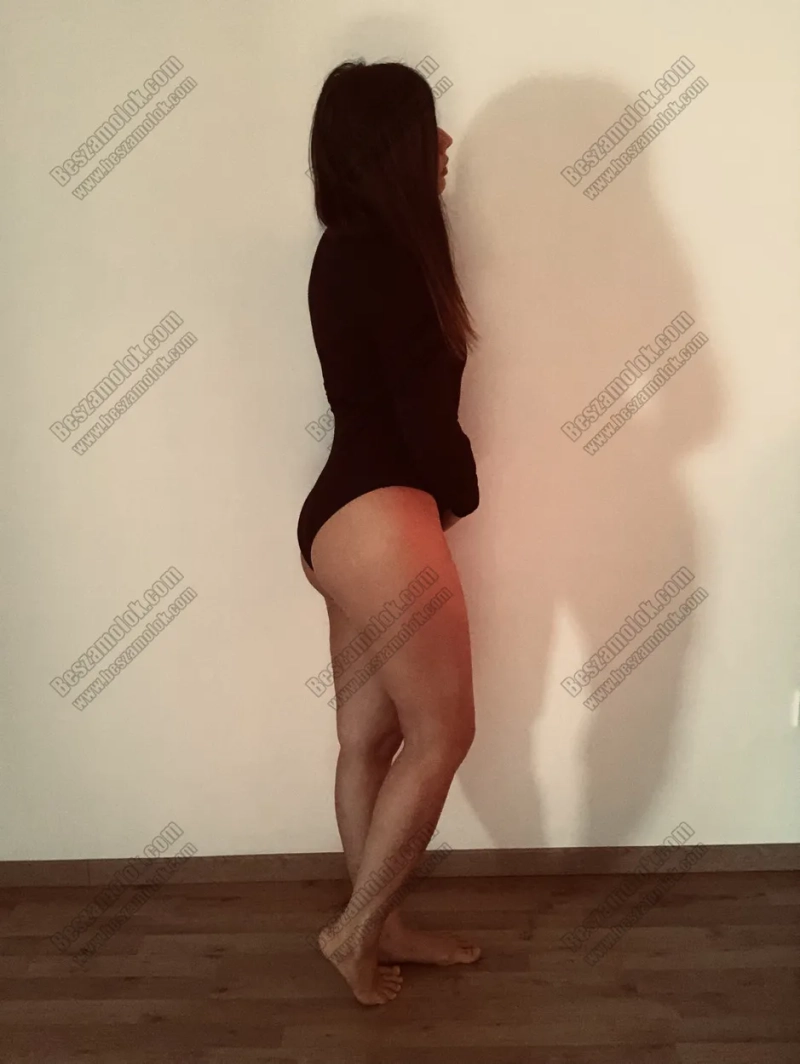 28 kép Ana. szexpartner 208049967,   
