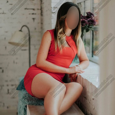 Lexi Budapest masszázs nő