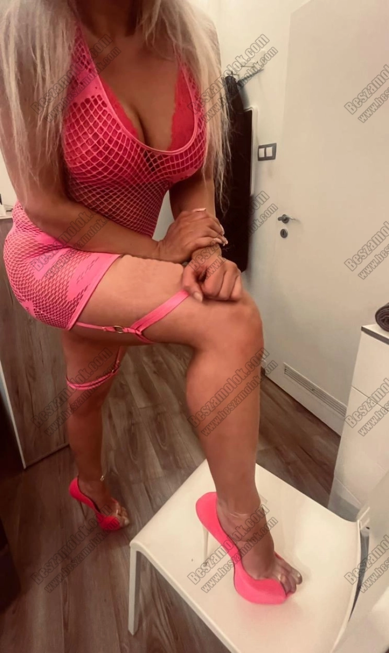 12 kép Lexy. szexpartner 704288170,