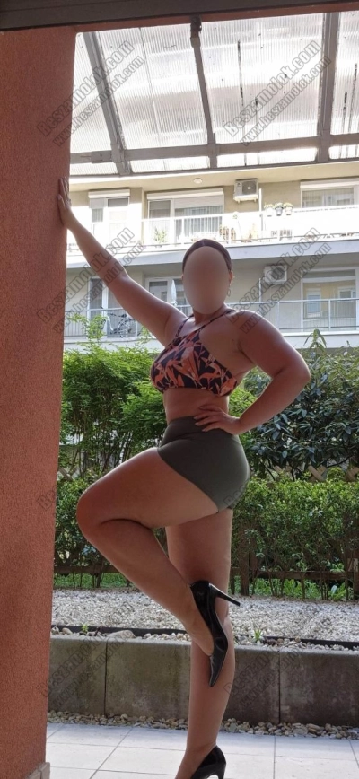 23 kép Petra. szexpartner 706736432,