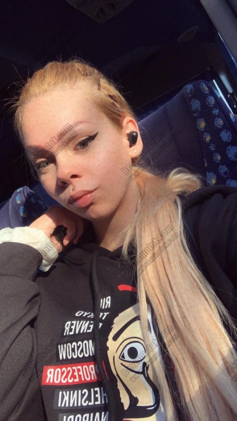 1 kép Dóri. szexpartner 702400632,