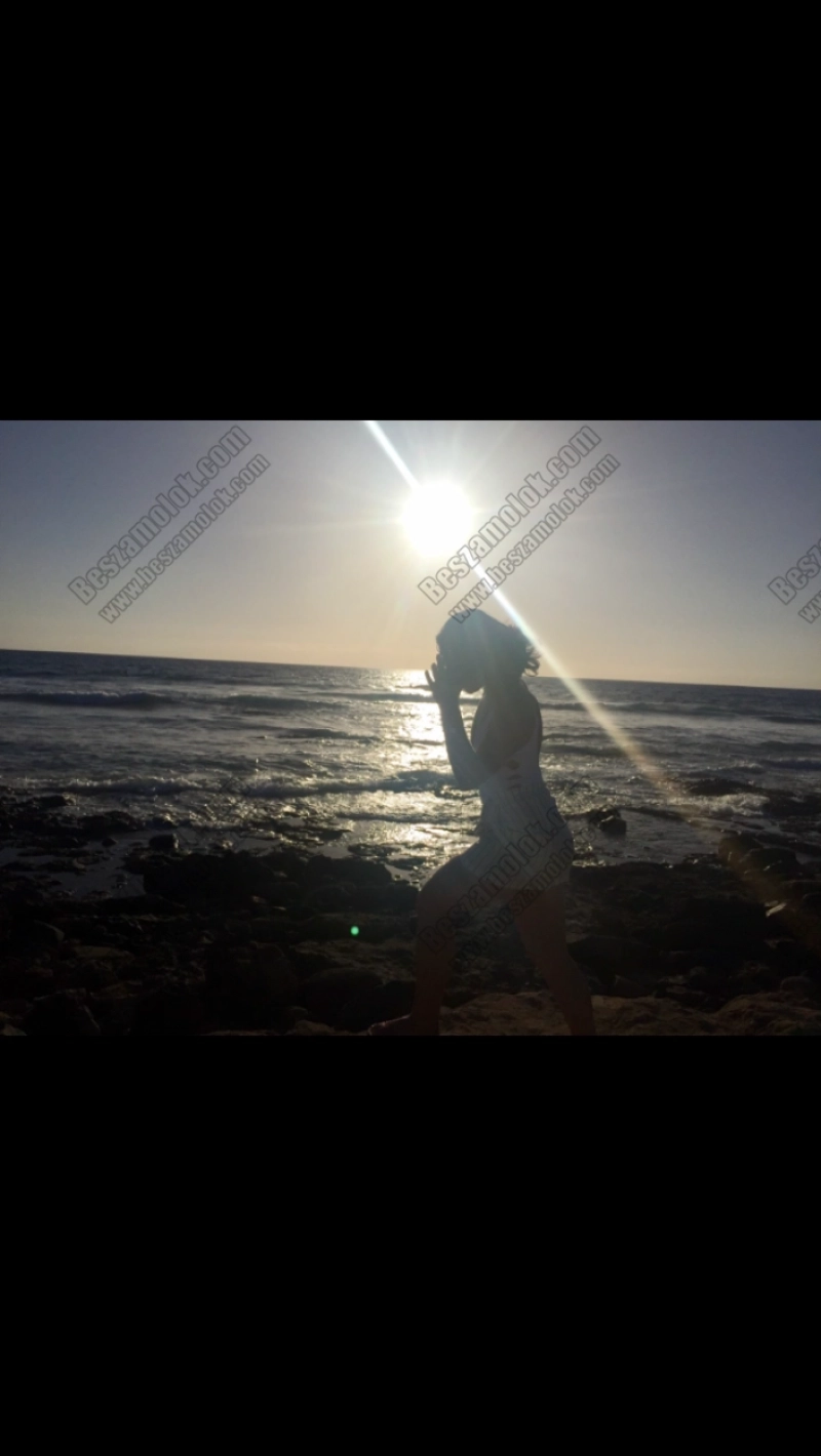 2 kép Rosie. szexpartner 705834647,   
