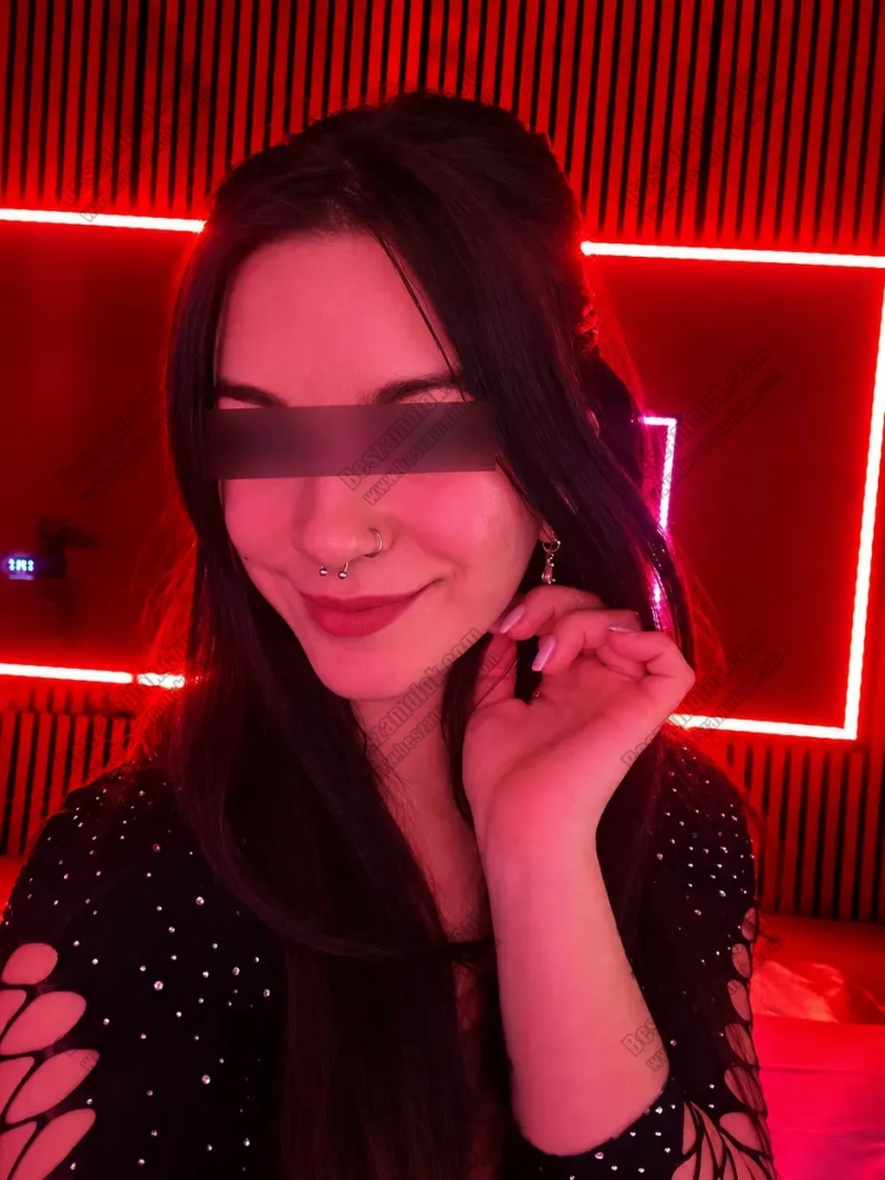 0 kép Lindom Esther. erotikus masszázs Szabin van,   