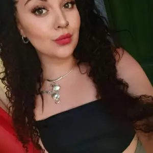 Szandi tel:205822739 Budapest masszázs nő
