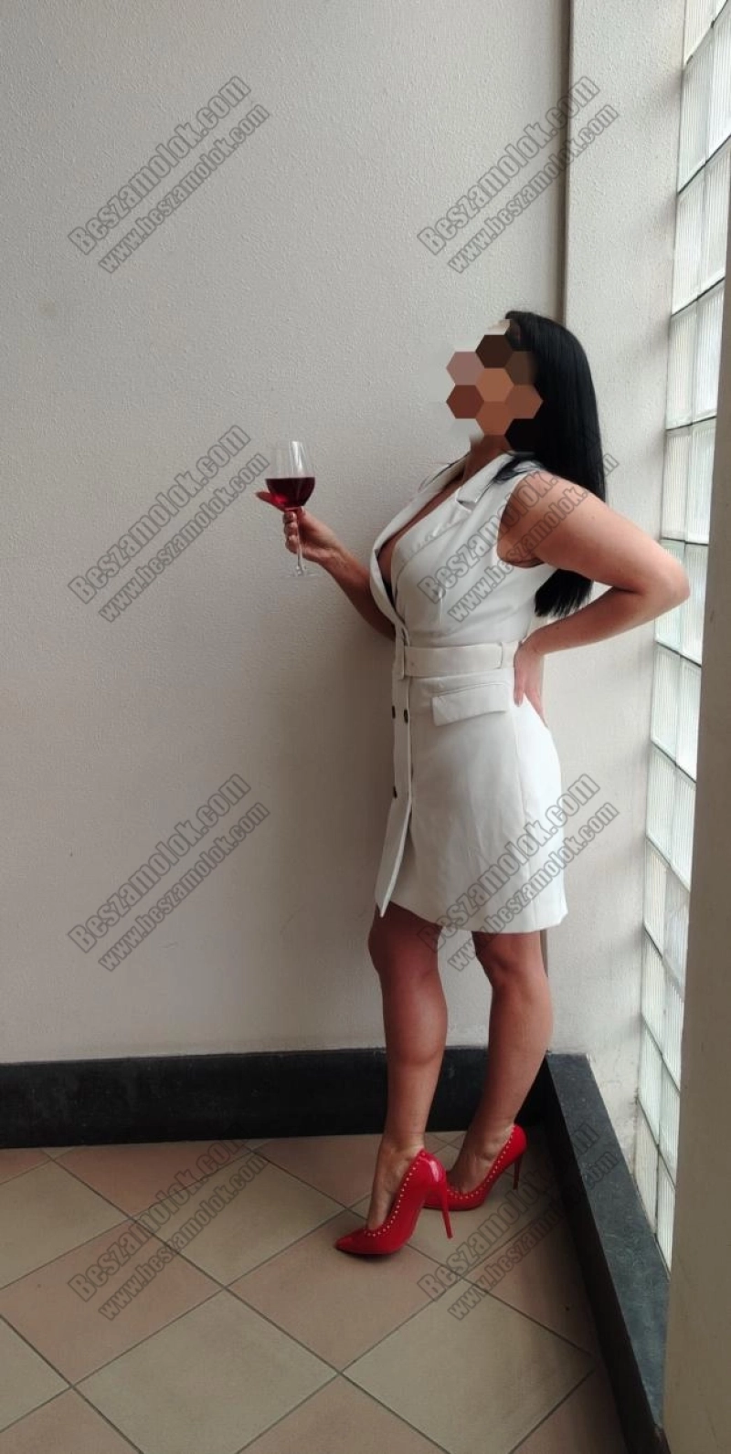 4 kép Regi. erotikus masszázs 307285061,   