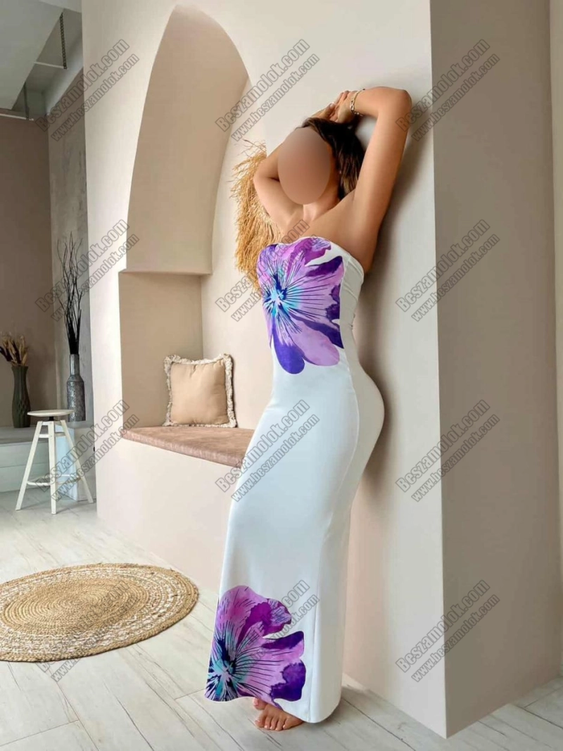 15 kép Adrienn. szexpartner 701618599,   