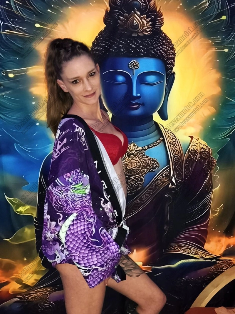 23 kép Yade. erotikus masszázs 705537012,   