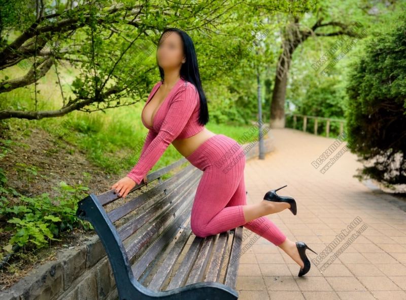2 kép PANNI. erotikus masszázs 305383159,   