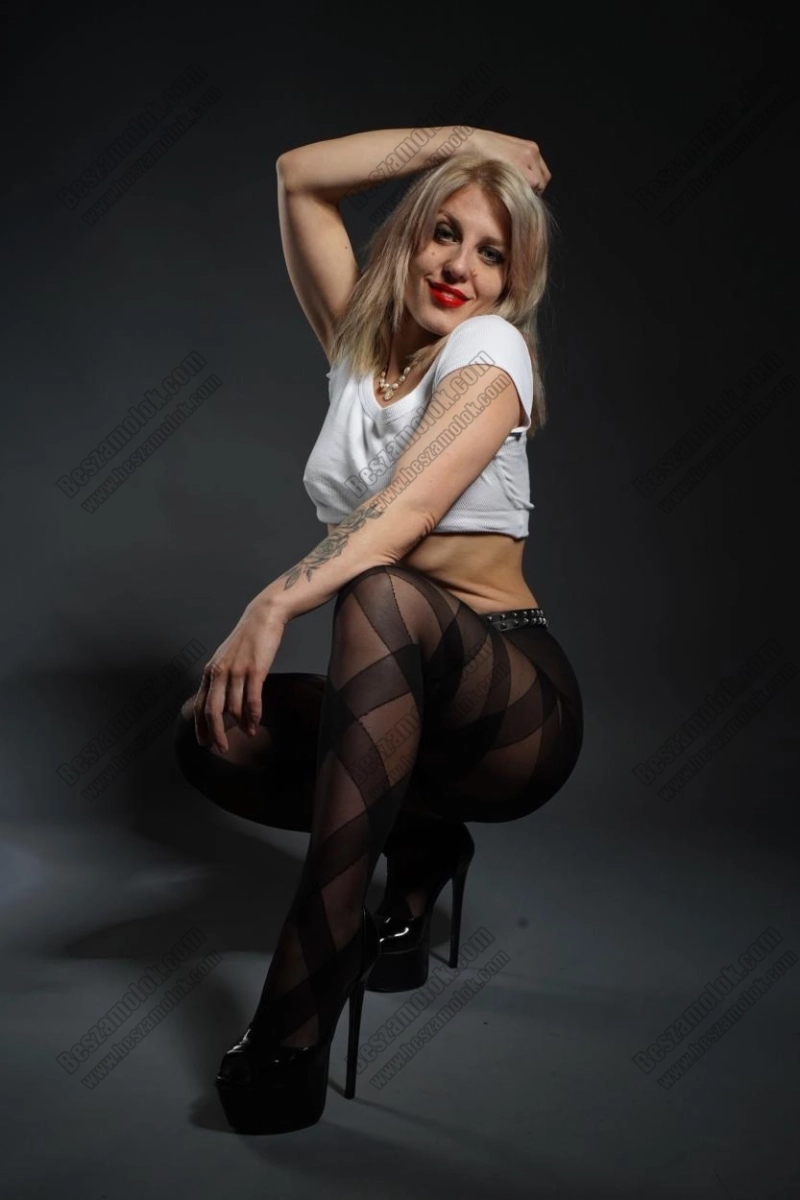 1 kép Sensual Valentina. erotikus masszázs 702389560,   