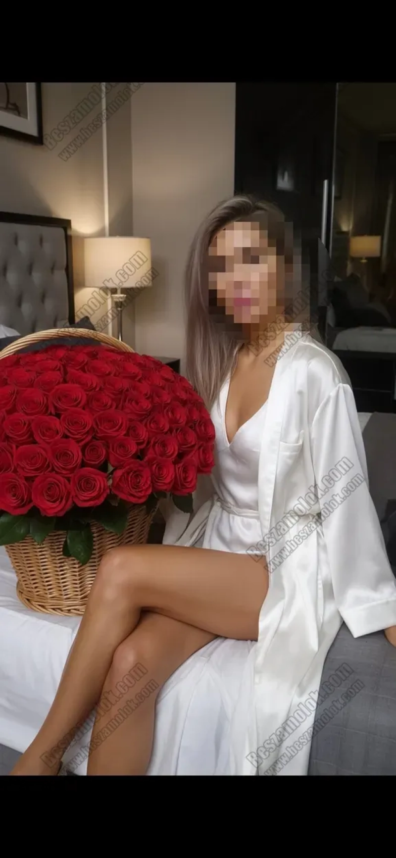 8 kép SarahMonroe. szexpartner 307105479,   